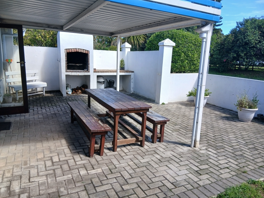 2 Bedroom Property for Sale in Paradise Beach Eastern Cape